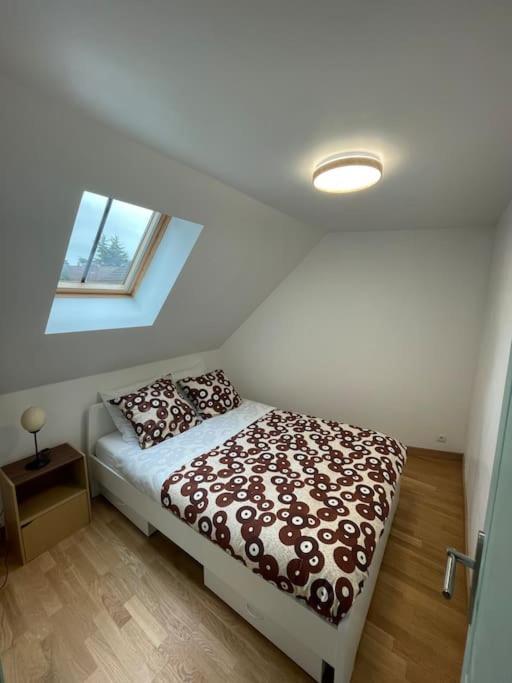 A 5 Min Du Parc Asterix Apartment *